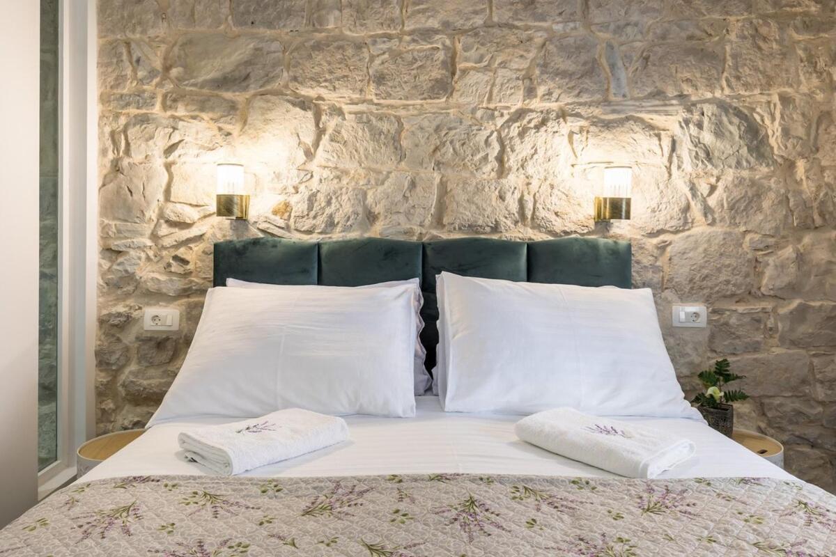 Bonbon Old Town Private En-Suite Room Split Dış mekan fotoğraf
